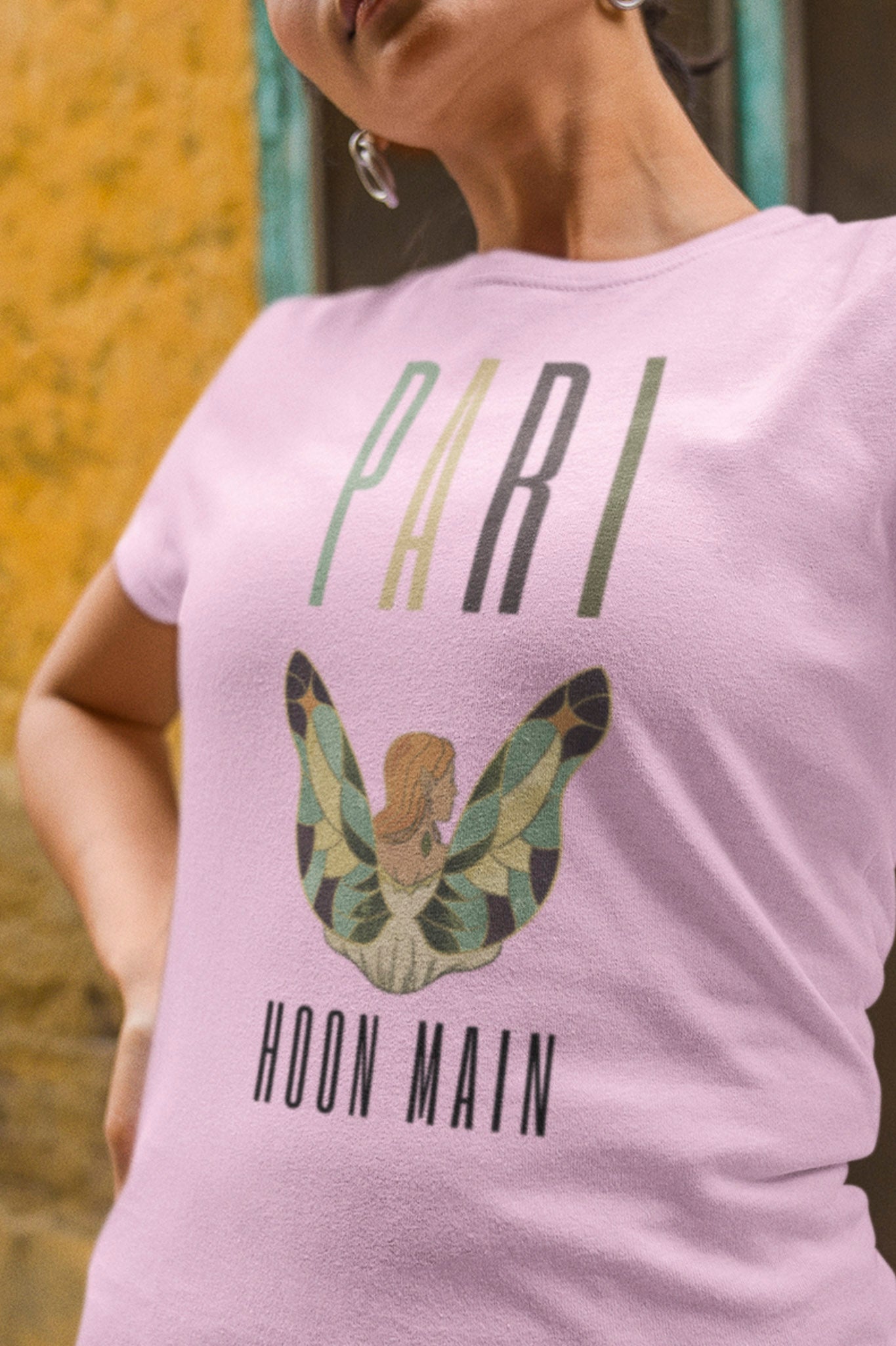 Pari - Women's Tee