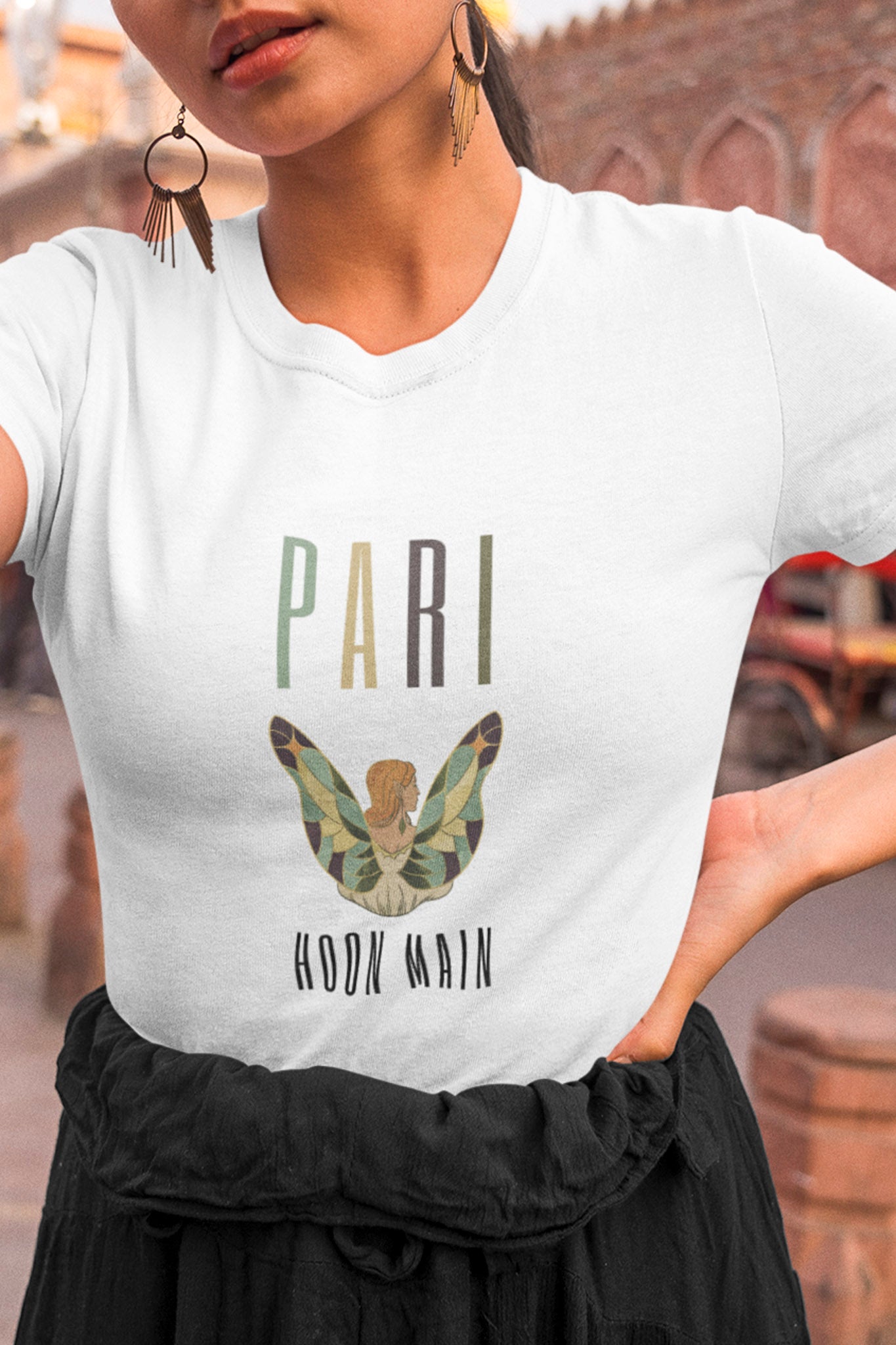 Pari - Women's Tee